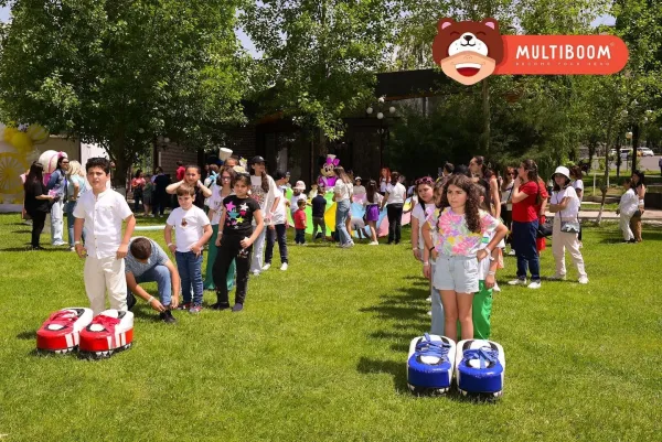 Բացօթյա տոներ և Հունիսի 1
