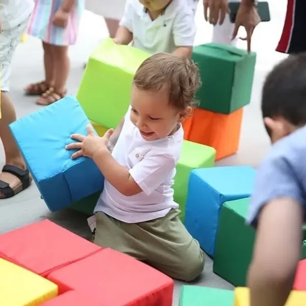 Խորանարդիկներով շոու